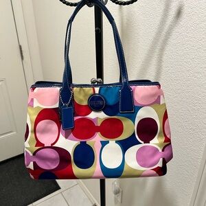 COACH Signature Scarf Print Tote with Blue Trim NWOT